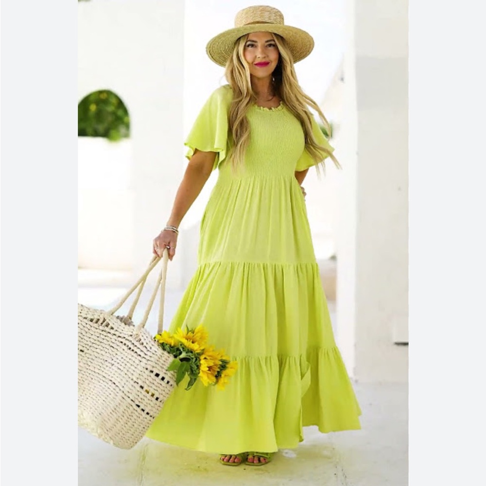 NWOT Ivy City Co Jovie Dress in Lime Green